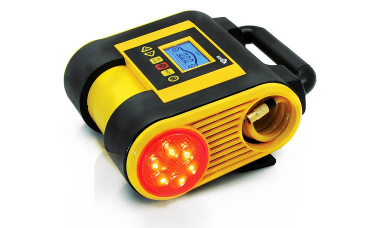 Автомобильные, велосипедные компрессоры.Помпы, насосы. Манометры КАЧОК К-70