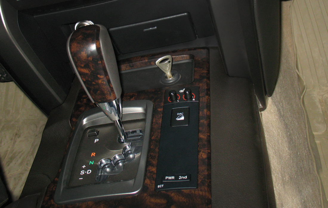 Garant Consul (38022) Toyota Land Cruiser 200 (2007-2015)(2015-) авт.