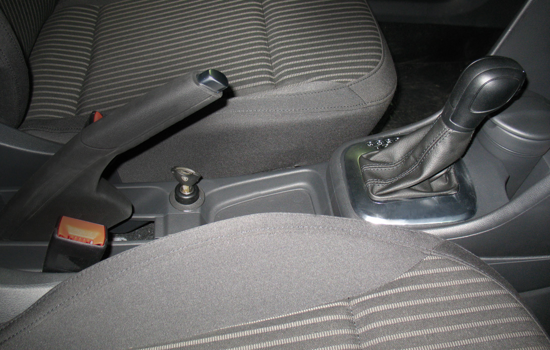 Garant Consul (41017) VW Polo SEDAN (2010-) авт.