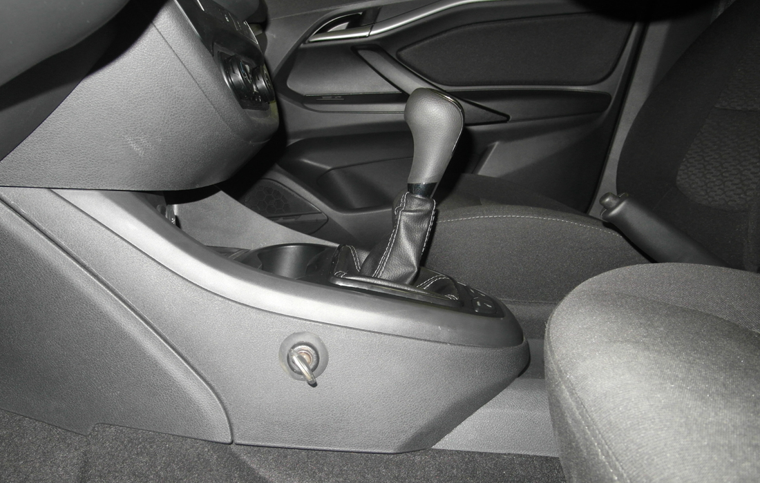 Garant Consul (23012) LADA VESTA (2015-) мех 5ст, R-назад