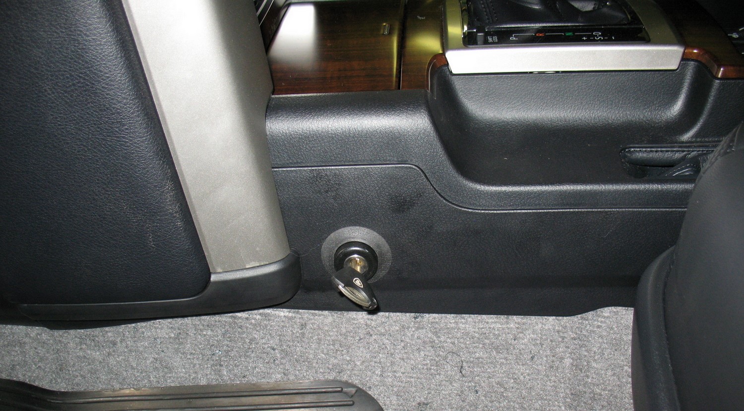 Garant Consul (38017/1) Toyota Land Cruiser Prado 150 (2017-) авт. ТТ