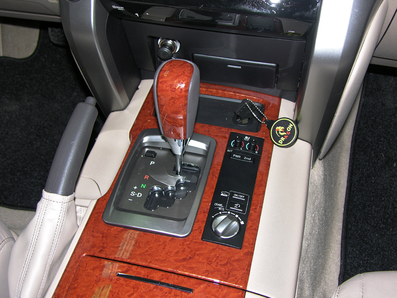 DRAGON TOYOTA LAND CRUISER 200 (2007-2015) авт.TIPTRONIC КП (блокировка селектора), БШ