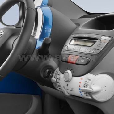 Toyota Incar RTY-N42 