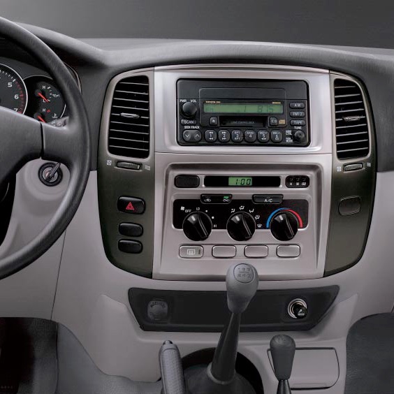 Toyota Incar RTY-N04W 