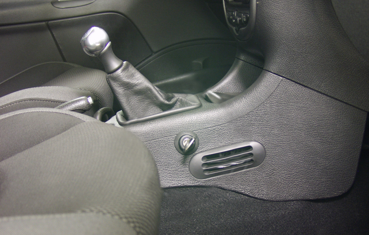 Garant Consul (31005) PEUGEOT 206 (2003-2012) мех., R-назад