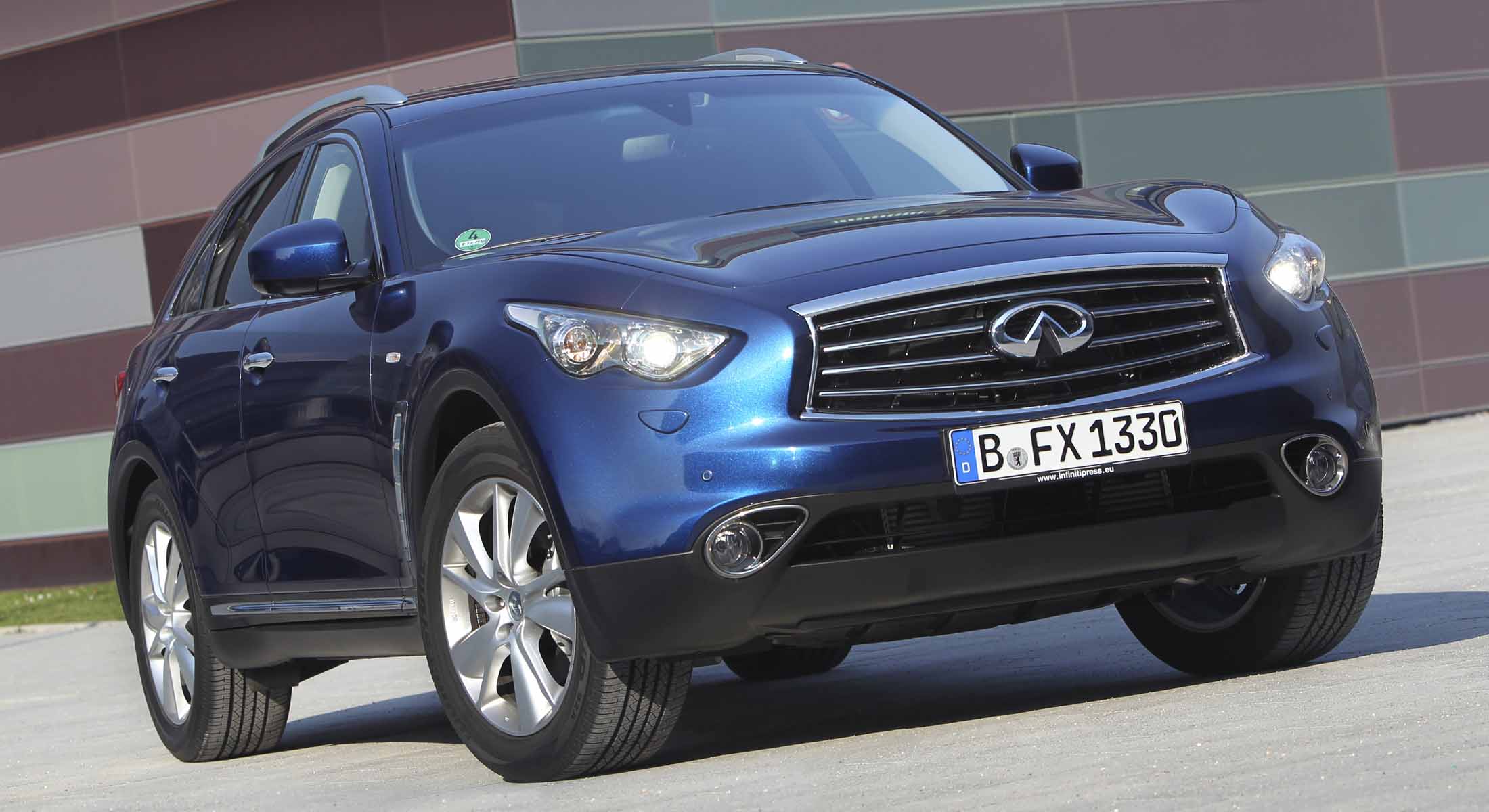 Garant Consul (18001) Infiniti FX 30d авт.