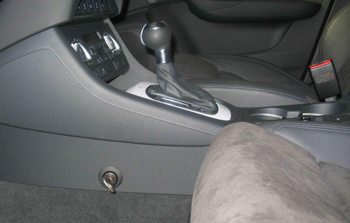 Garant Consul (01008) Audi Q3 (2011-) авт.